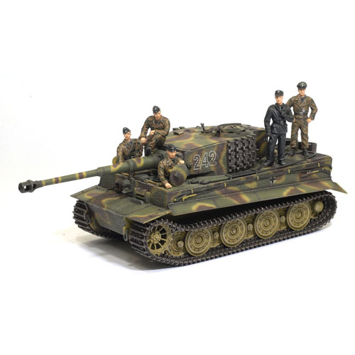 BD61033 1/35 Tiger I Late Production w/Zimmerit + Tiger Tank Crew ~ Value Plus Series