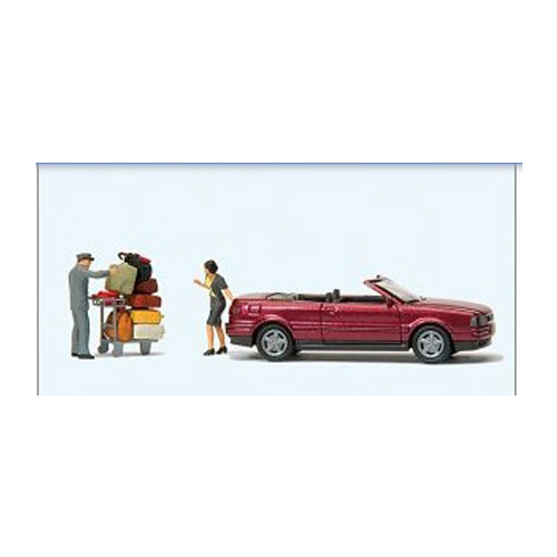 FSP33256 Audi convertible with luggage