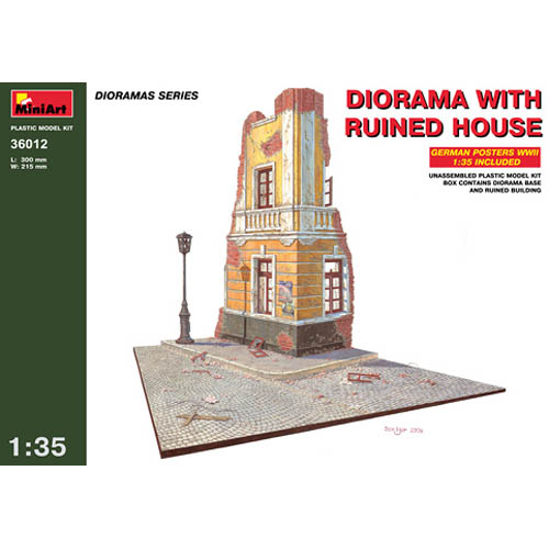 BE36012 Diorama with Ruined House