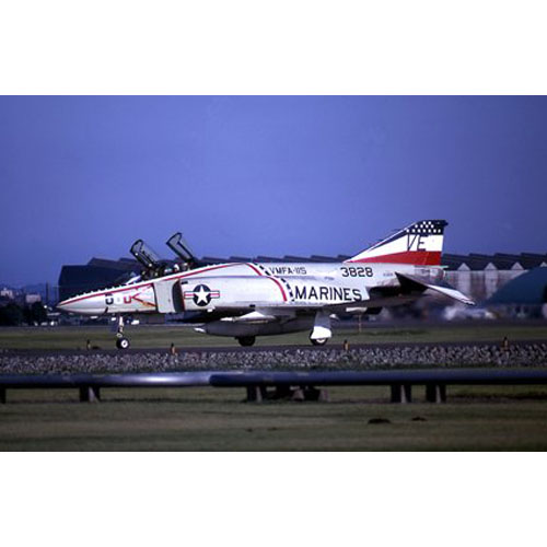BH09632 1/48 F-4J Phantom II &#039;Bicentennial&#039;