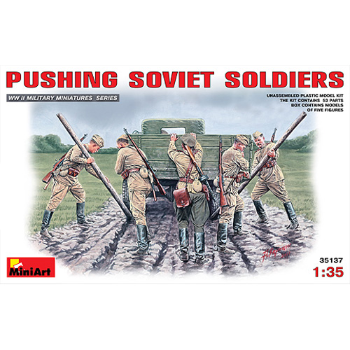 BE35137 1/35 Pushing Soviet Soldiers