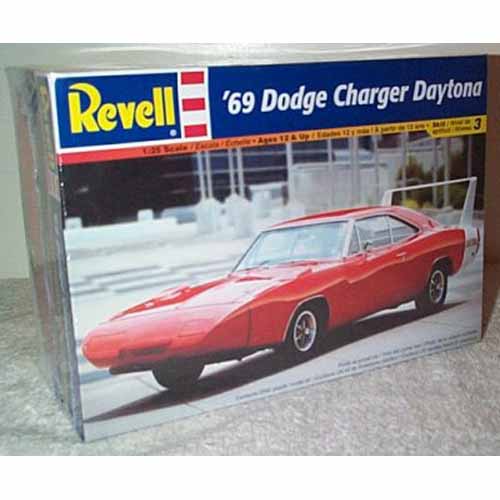 BM2824 1/25 `69 Dodge Charger Daytona